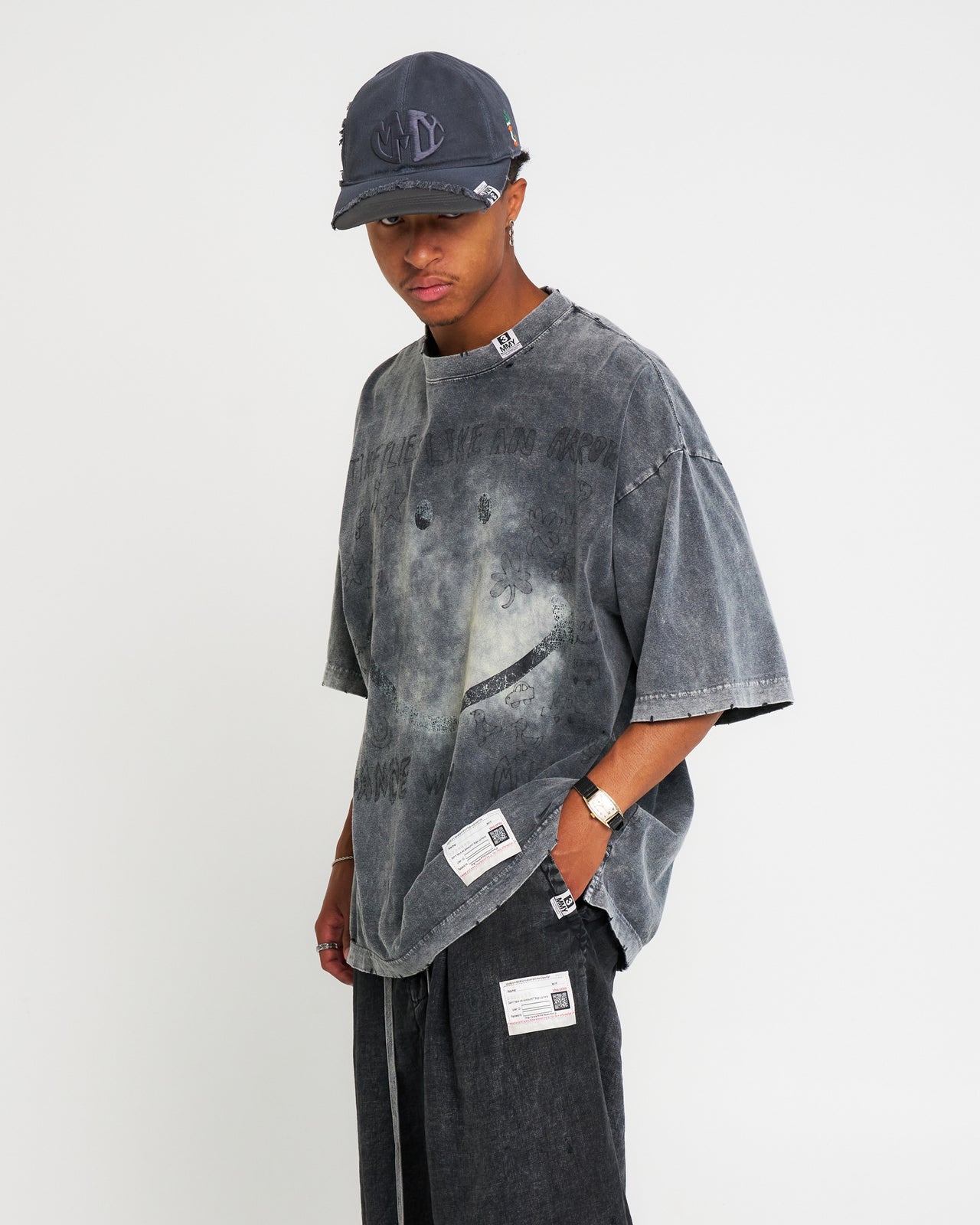 Maison Mihara Yasuhiro Bleached Tee Grey Detail view 1 | Gate