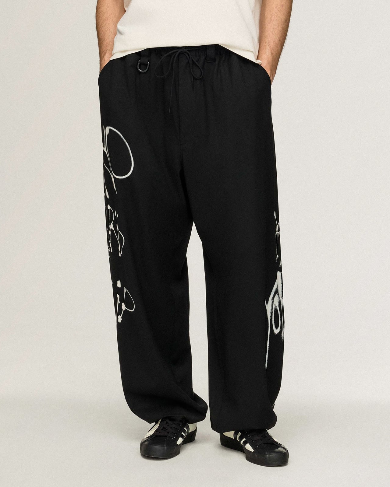 Y-3 Chito Graphic Wide Wool Pants Black Casual Pant KR8712 Detail View 1 | GATE
