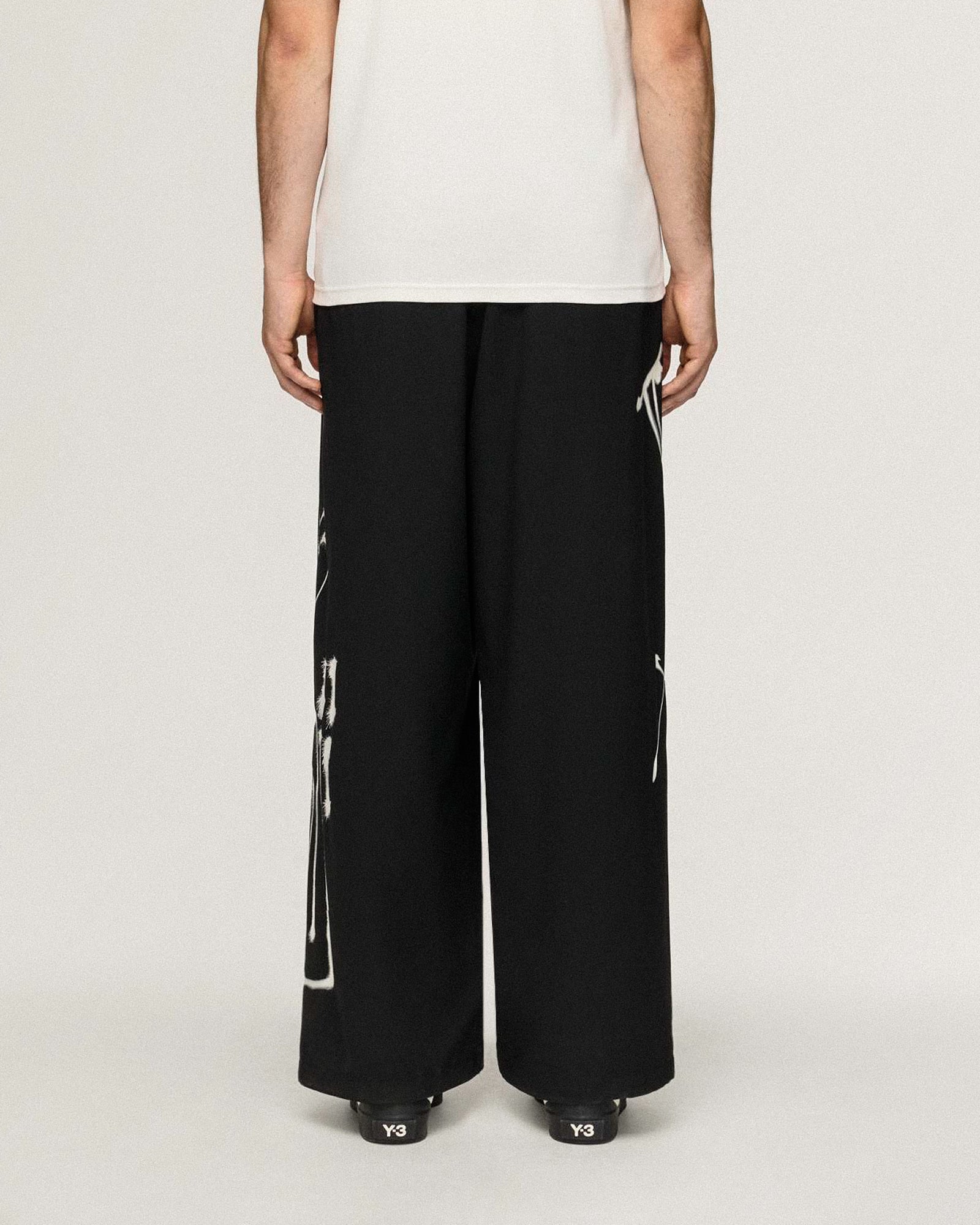 Y-3 Chito Graphic Wide Wool Pants Black Casual Pant KR8712 On Model Back View | GATE
