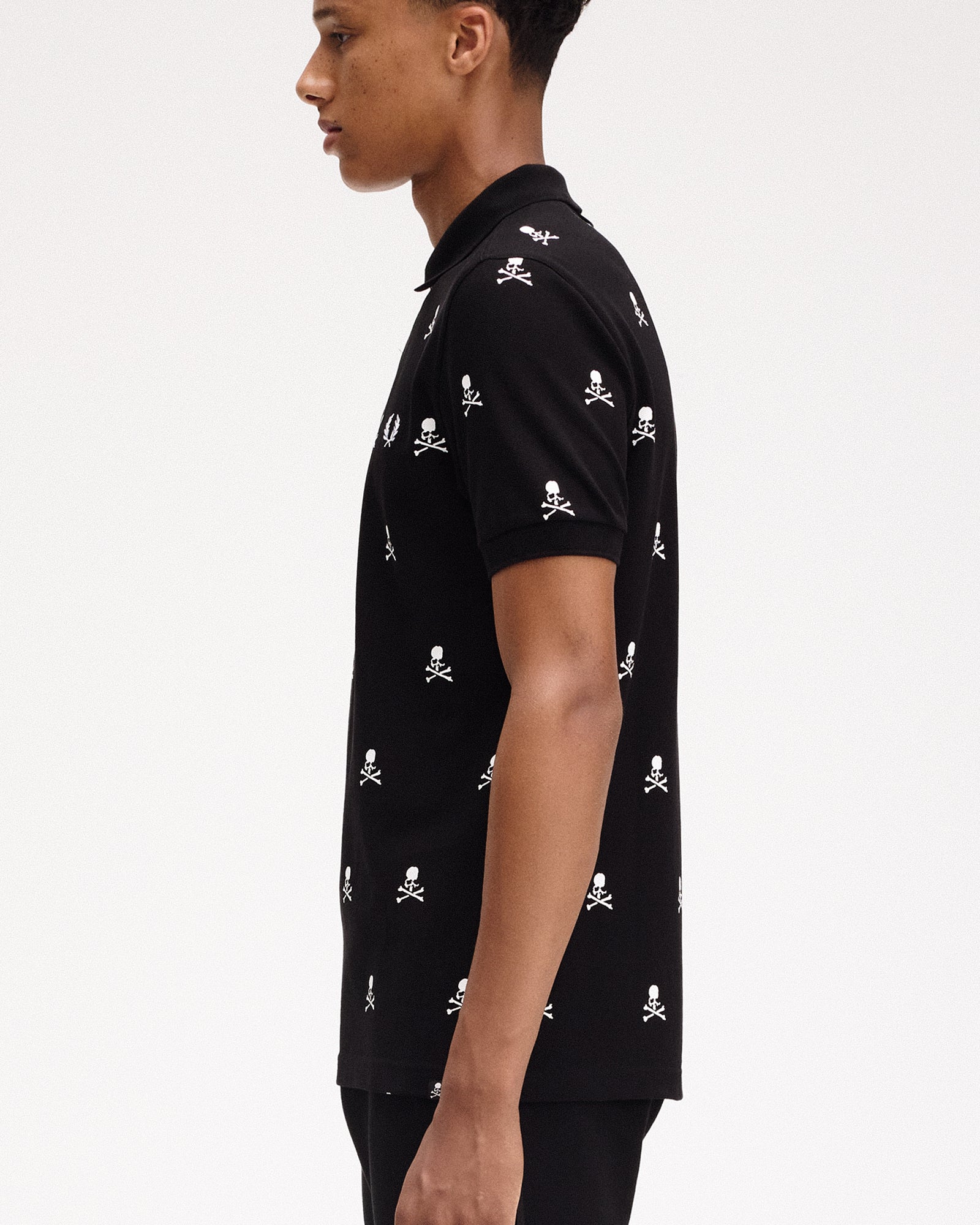 Fred Perry Skull Polo Shirt Black Detail view 3 | Gate