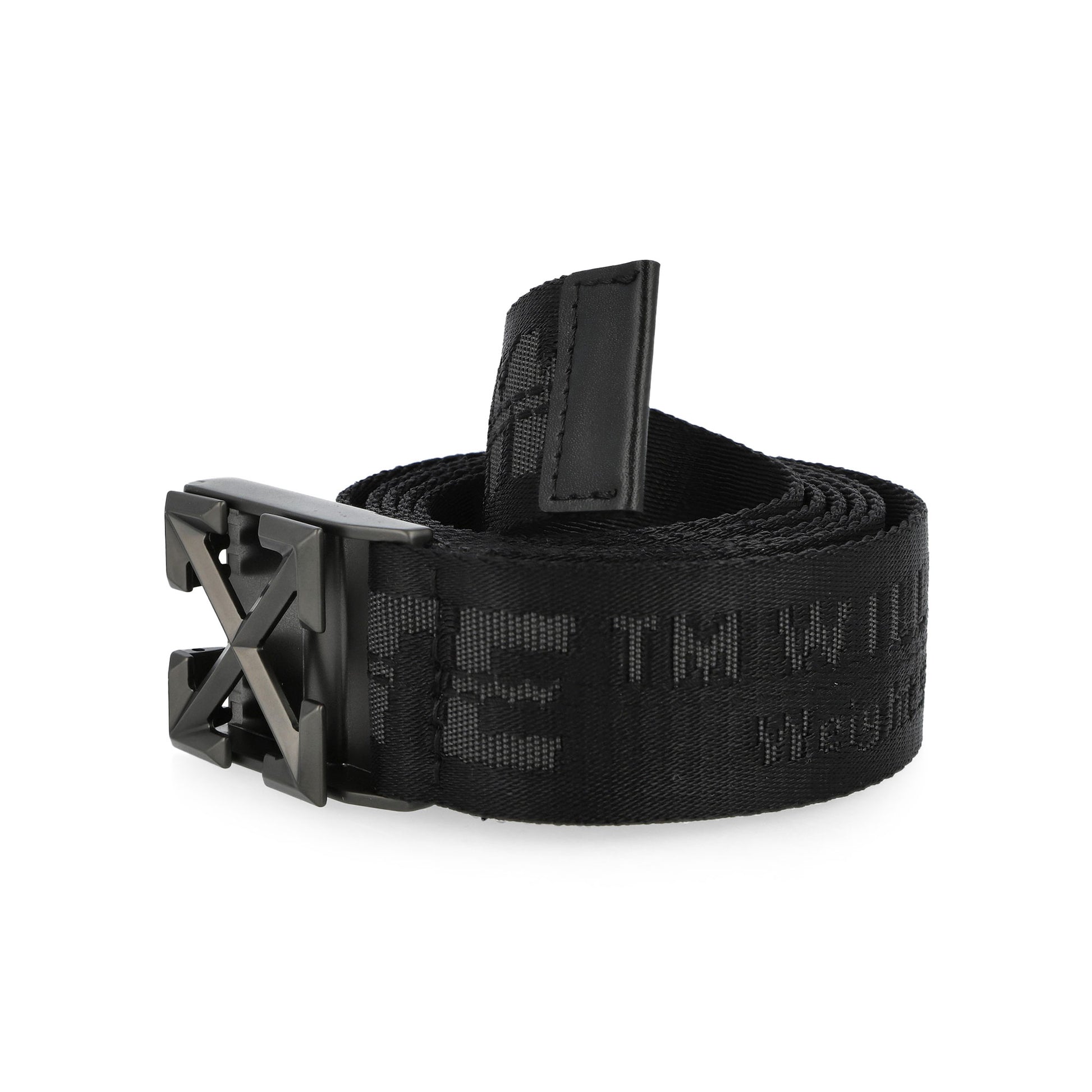 Off White Tape Belt Arrow 38MM Black / Black Belts OMRB14LC99FAB0011010 Detail View 4 | GATE
