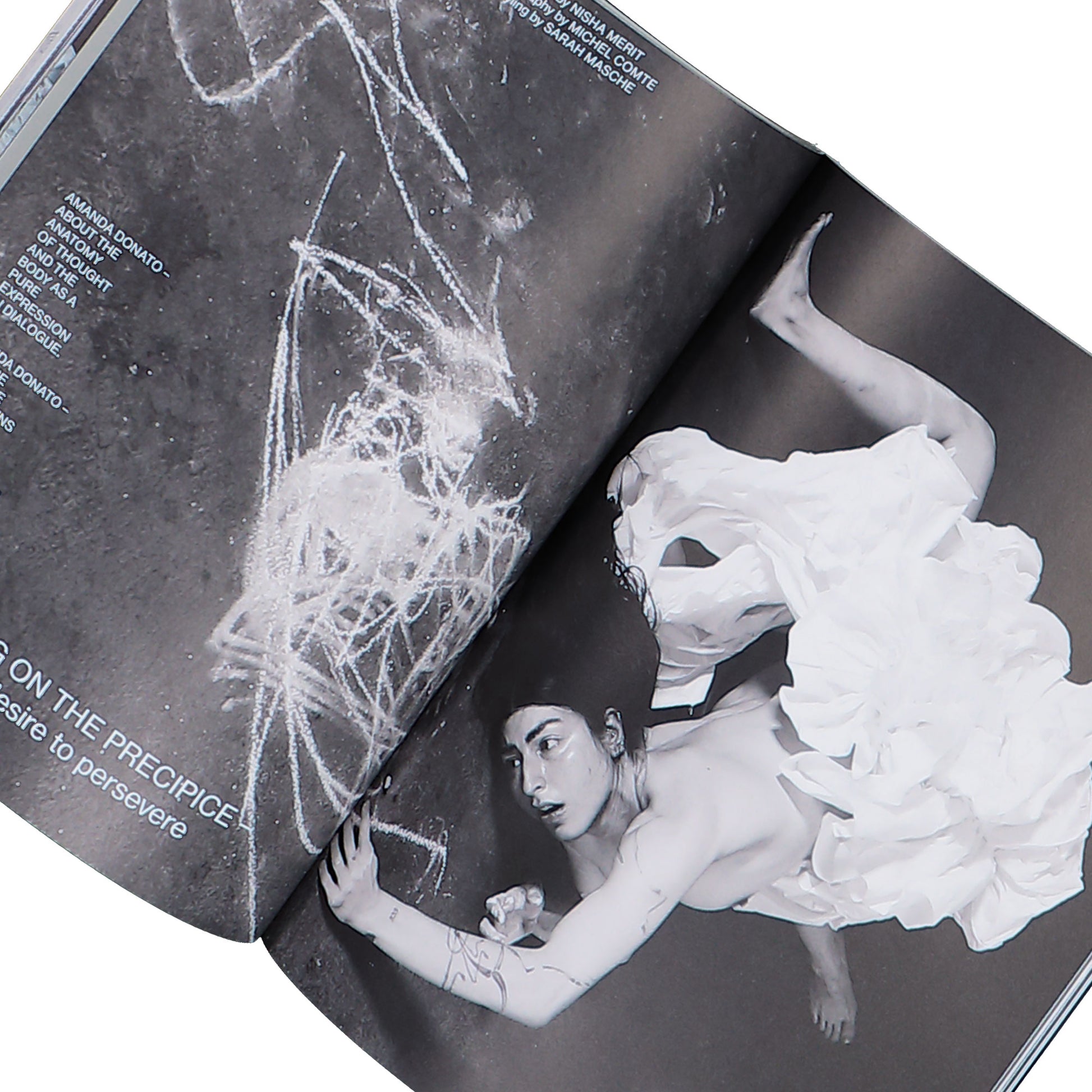 SLEEK Magazine Issue 88 - Leadership Multicolor Magazines SLK88 Detail View 5 | GATE