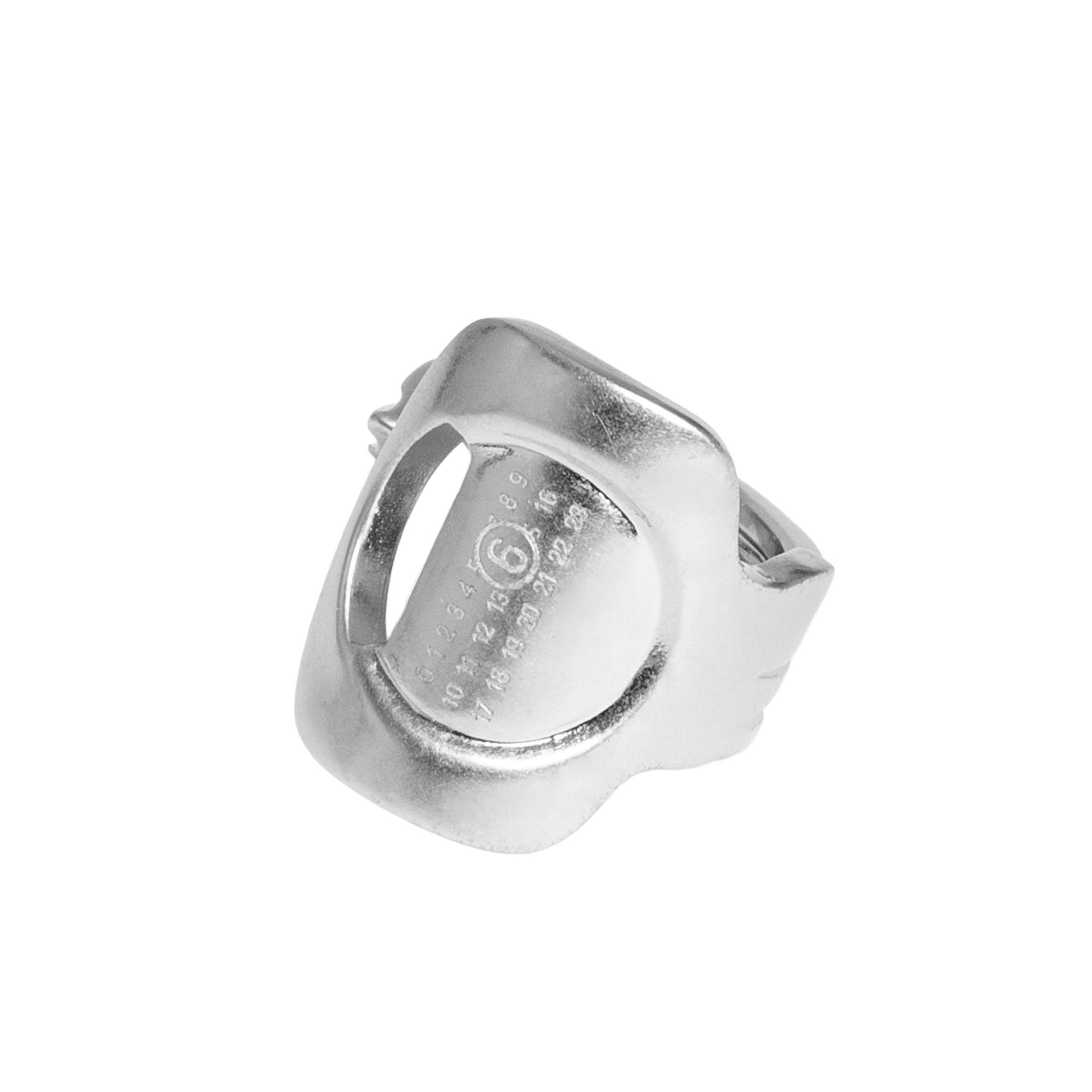 MM6 Maison Margiela Ring Silver Detail view 1 | Gate