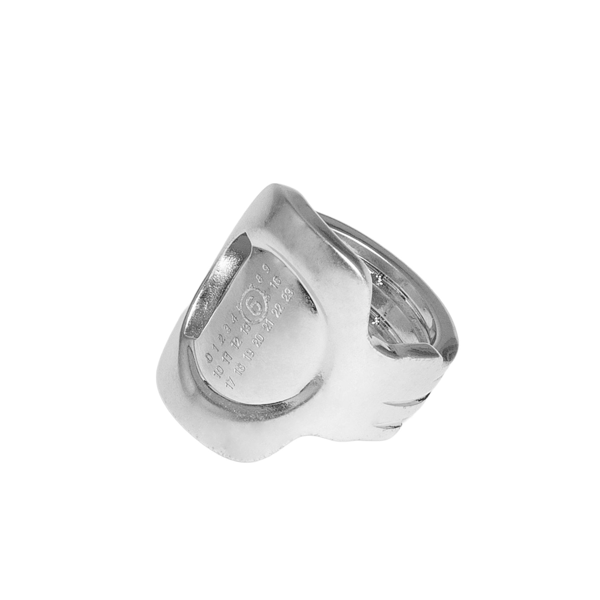 MM6 Maison Margiela Ring Silver Detail view 2 | Gate