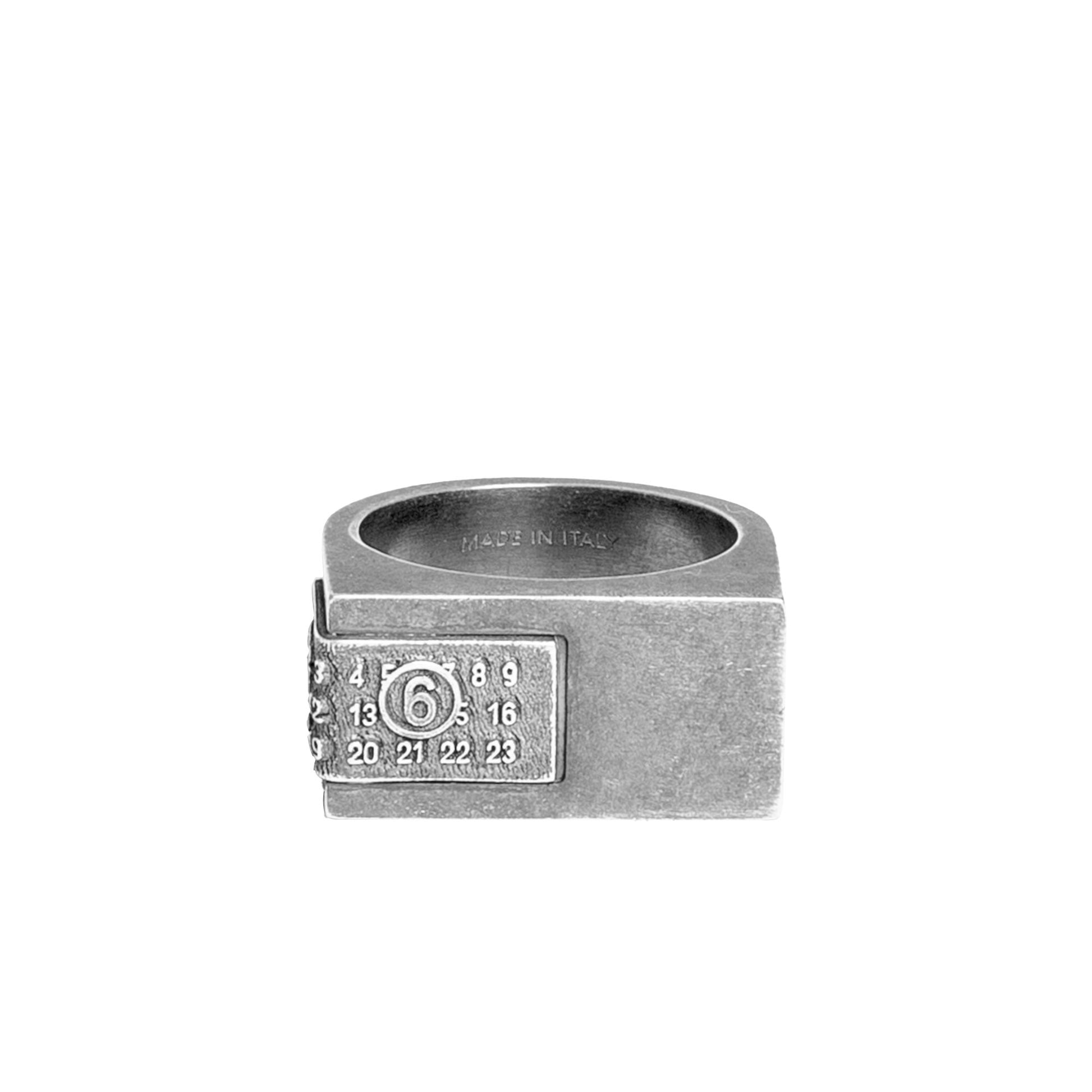 MM6 Maison Margiela Ring Silver Detail view 1 | Gate