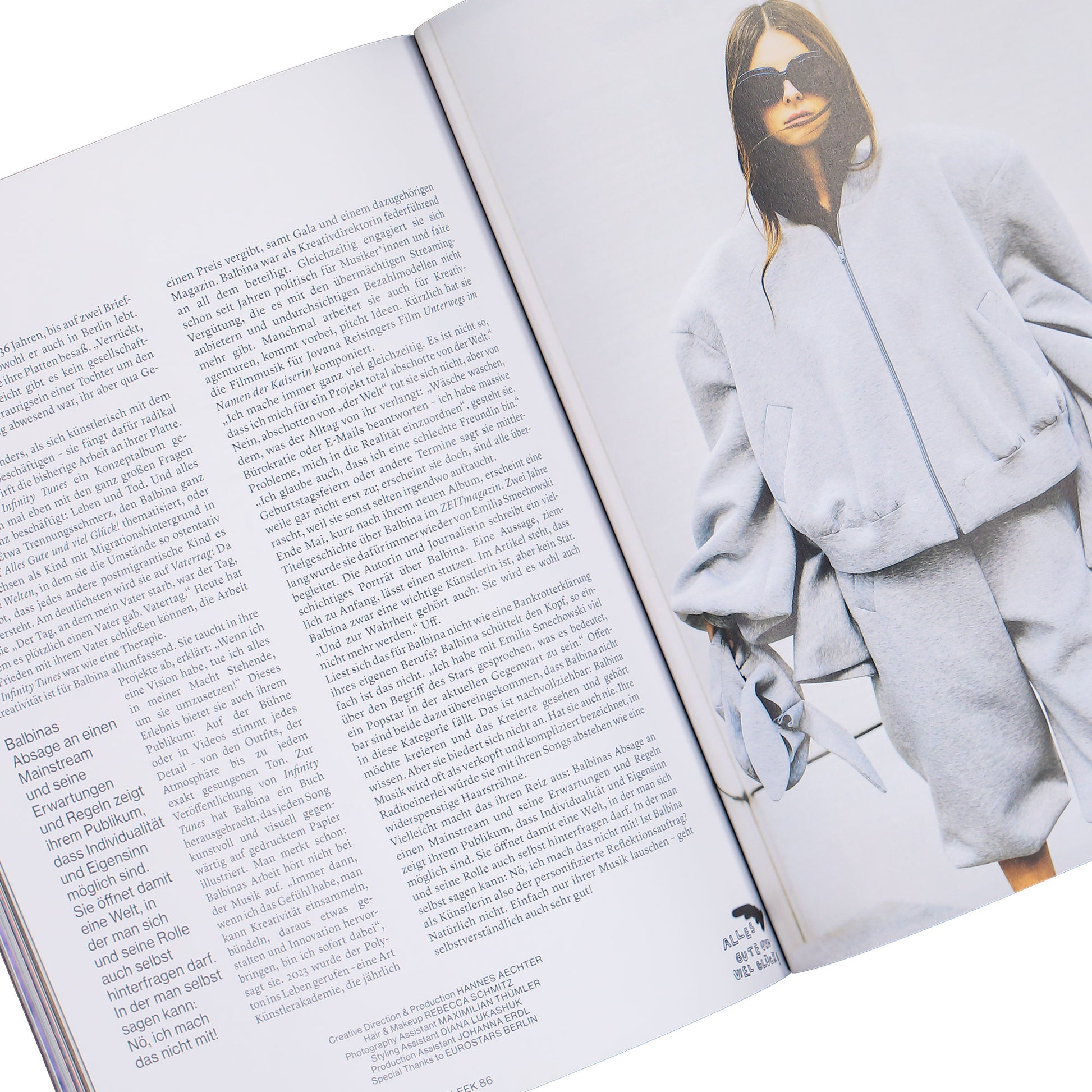 SLEEK Magazine Issue 86 Multicolor Magazines SLK86 Detail View 7 | GATE