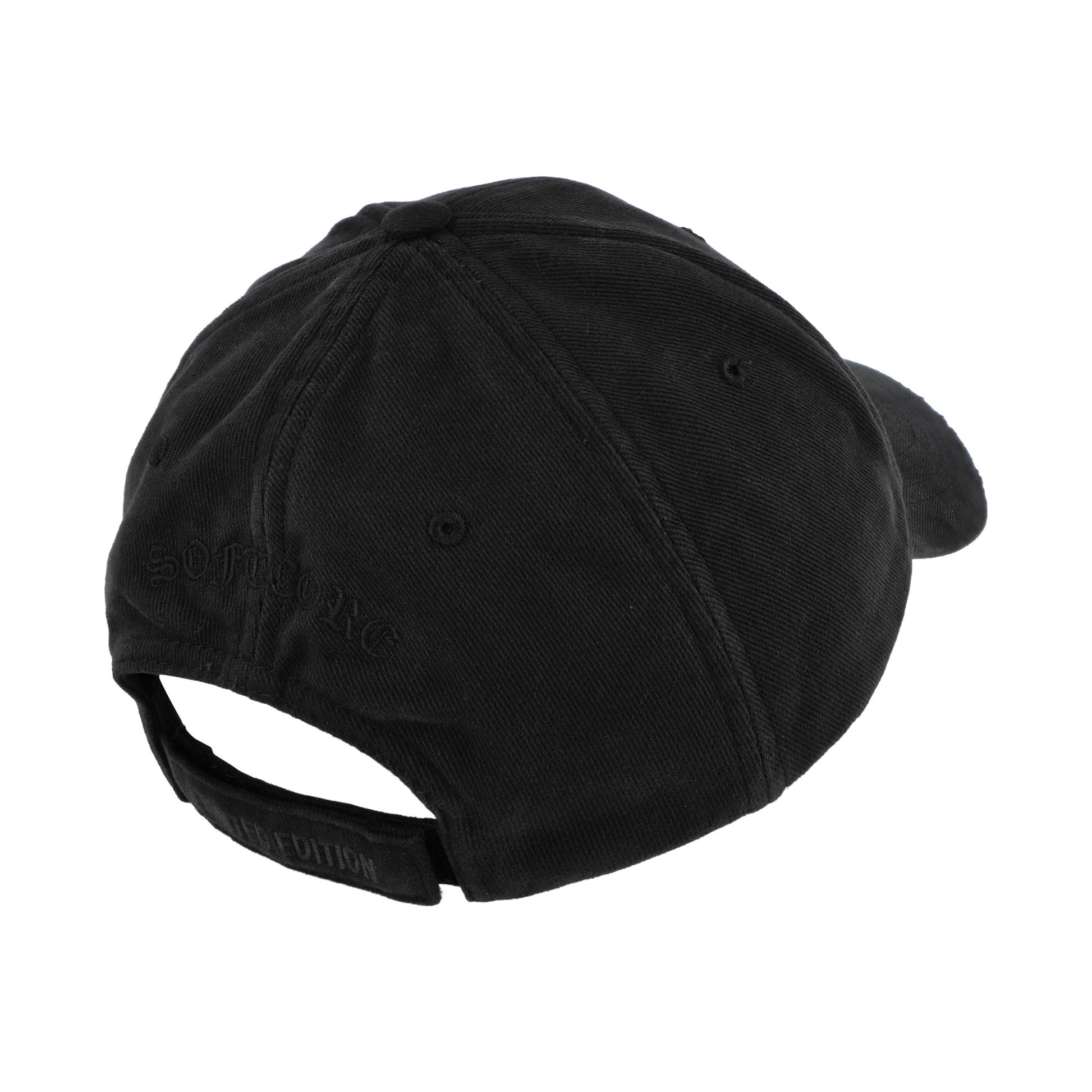 VETEMENTS Leather Biker Cross Cap Black Caps UE76CA329B Detail View 5 | GATE
