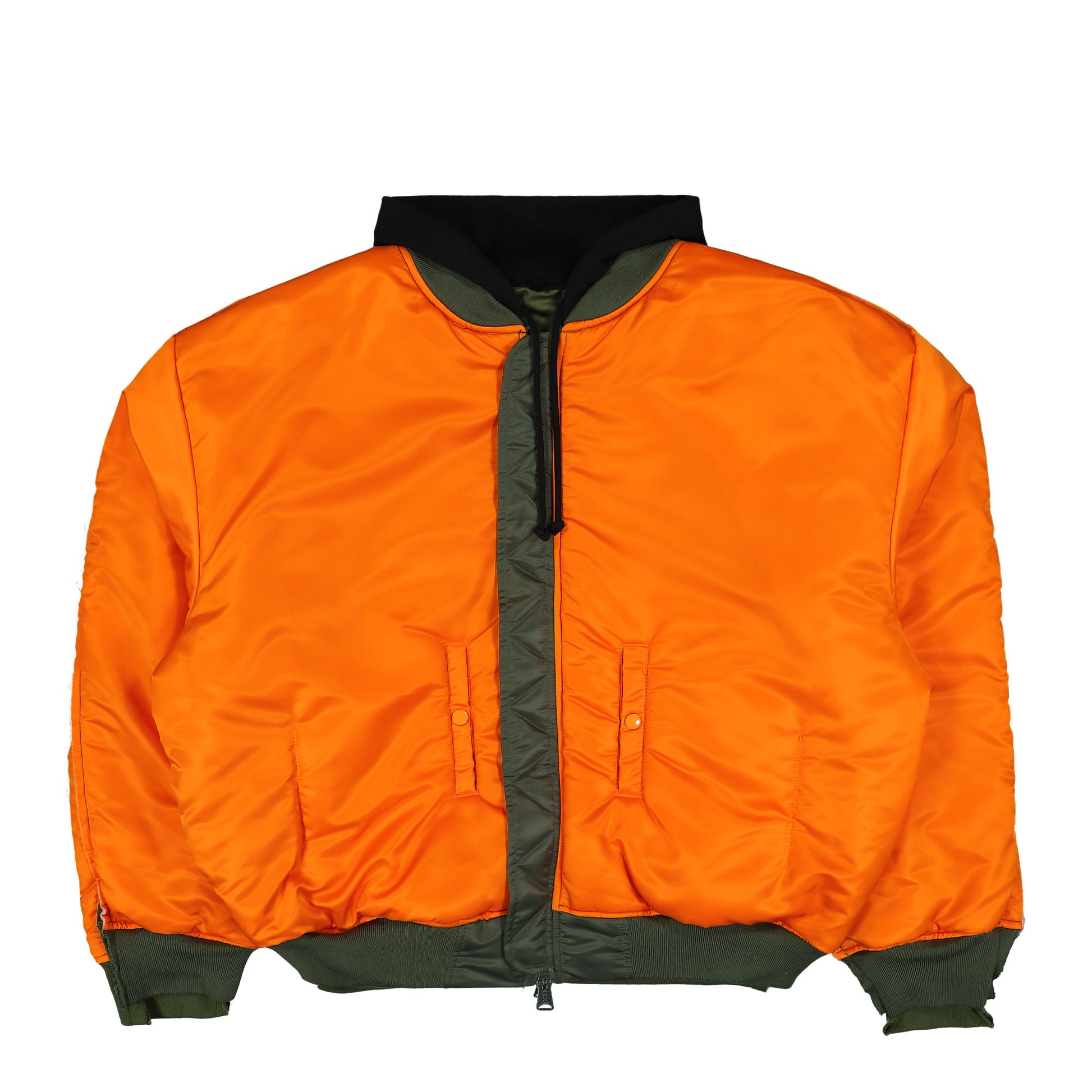 Alpha Industries x VETEMENTS Tribal Reworked Bomber Jacket Green / Black Jackets UH76BO890GG Detail View 6 | GATE