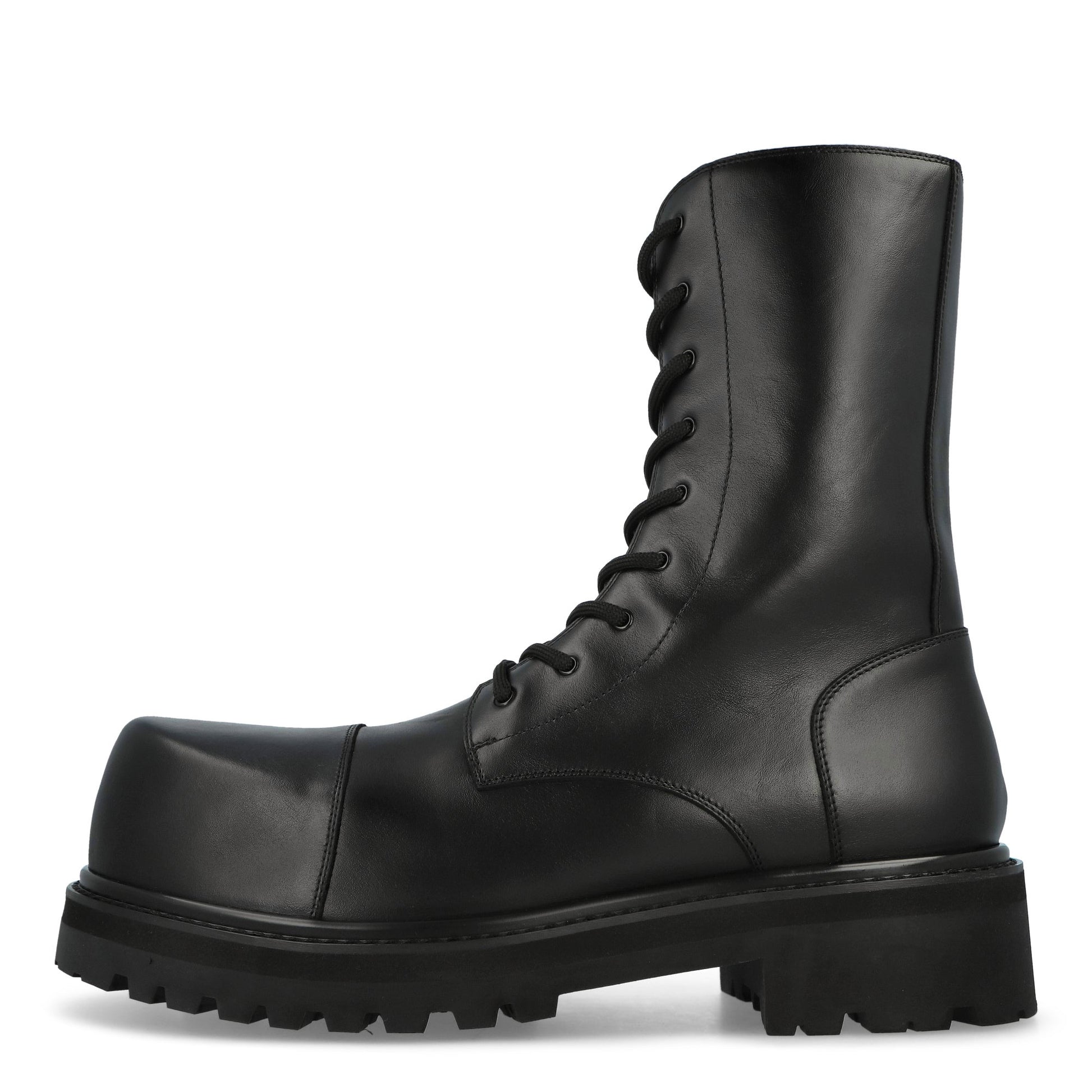 VETEMENTS Stomp Combat Boot Black Boots UH76BT800B Detail View 1 | GATE

