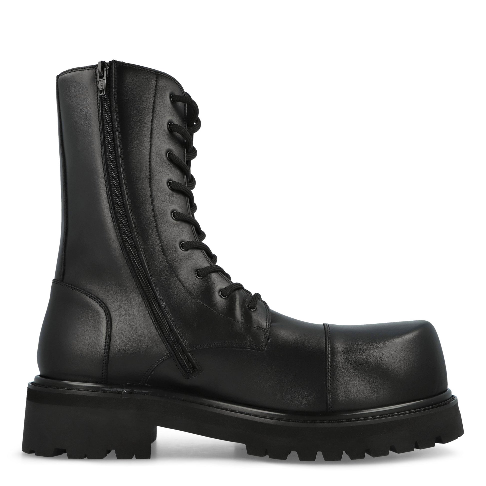 VETEMENTS Stomp Combat Boot Black Boots UH76BT800B Detail View 2 | GATE
