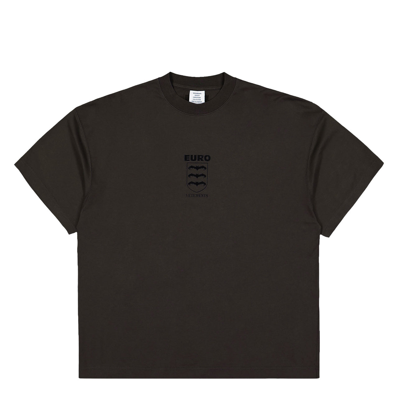 VETEMENTS Bats Logo Regular T-Shirt Chocolate Brown T-Shirts UH76TR650C Detail View 1 | GATE