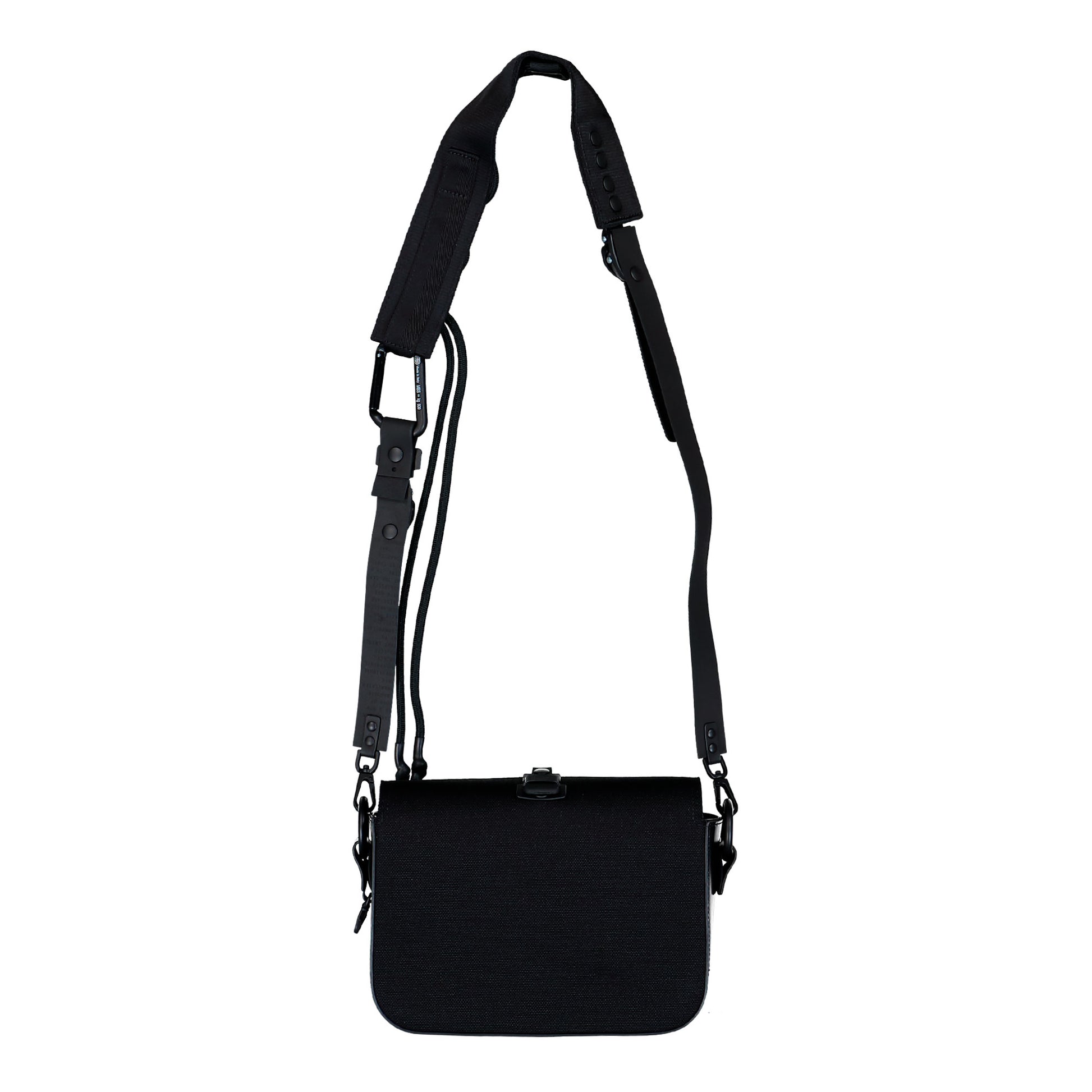 Junya Watanabe MAN Crossbody Bag Black x Black Shoulder Bag WQ-K203-051 Detail View 2 | GATE
