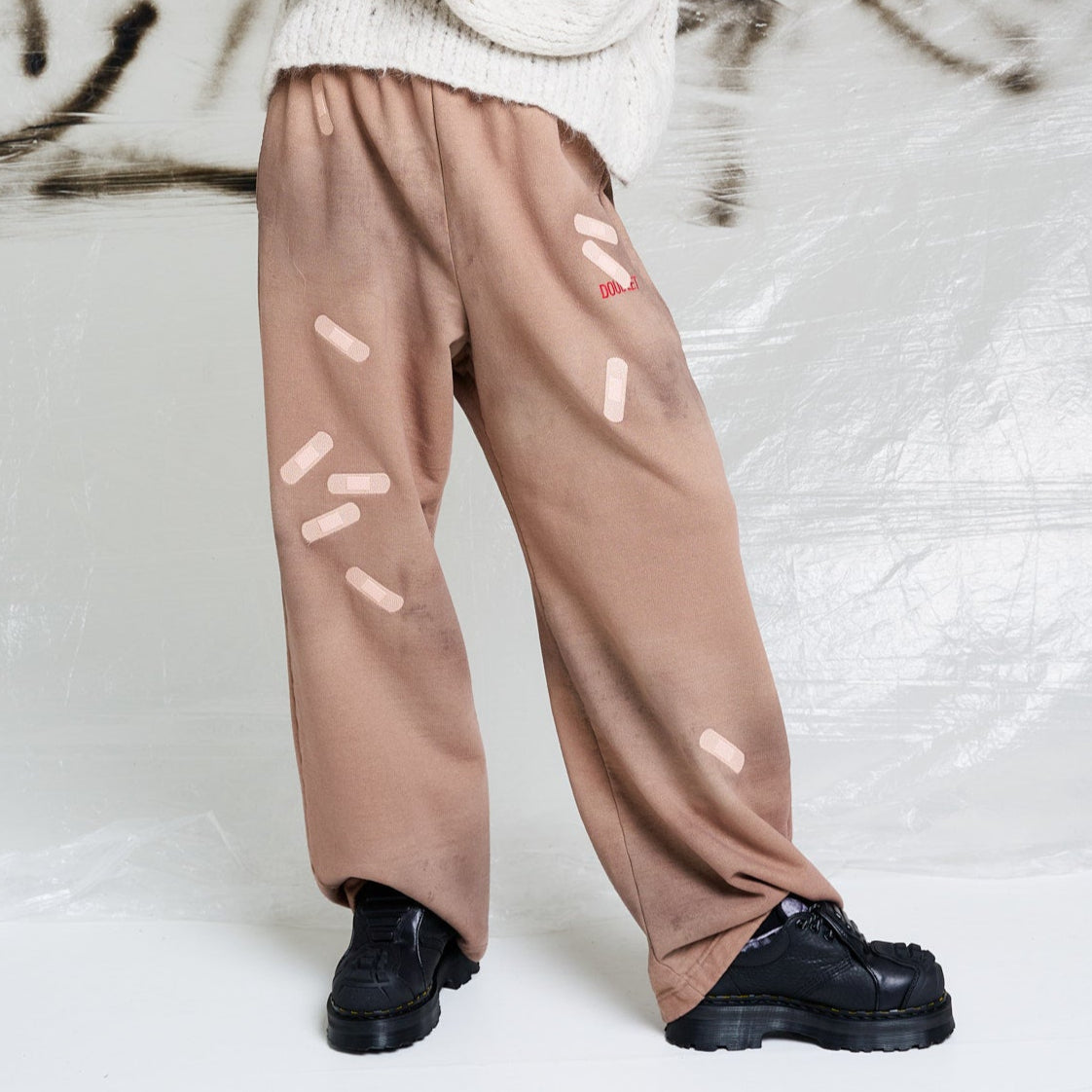 Bandage Embroidery Sweat Pants