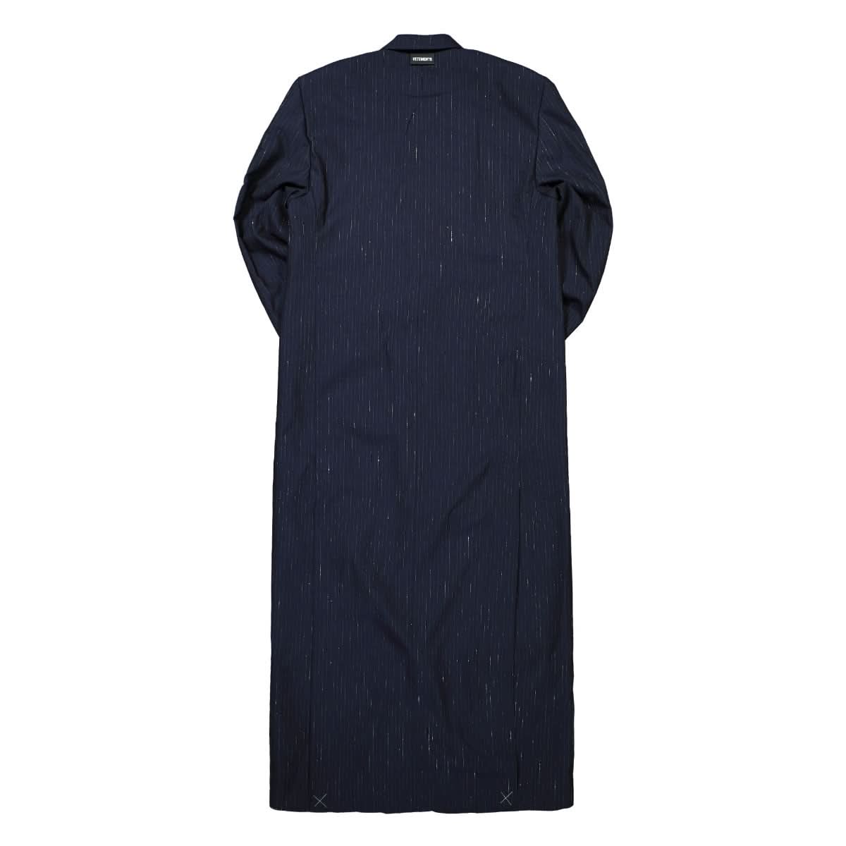 VETEMENTS 3.0 Long Tailored Coat Blue Detail view 2 | Gate
