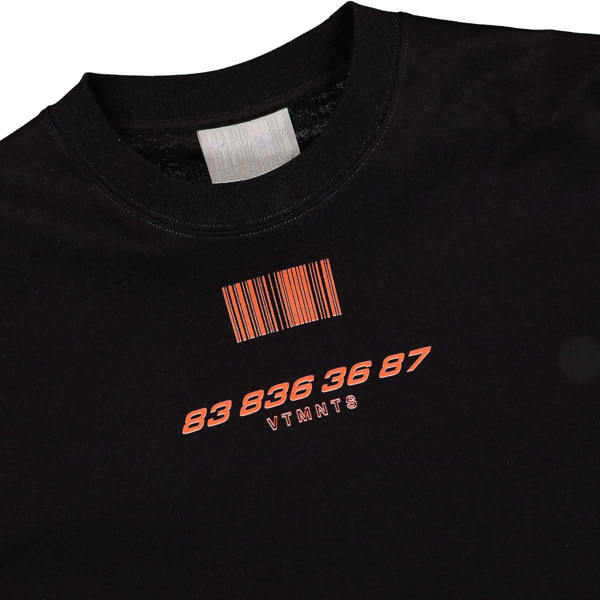VTMNTS All Rights Reserved Longsleeve Black Detail view 3 | Gate